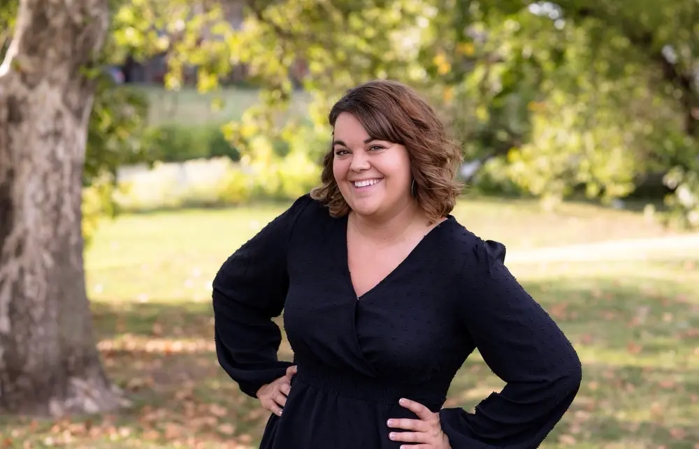Raylee Jo, author and founder of Mighty Oaks Project